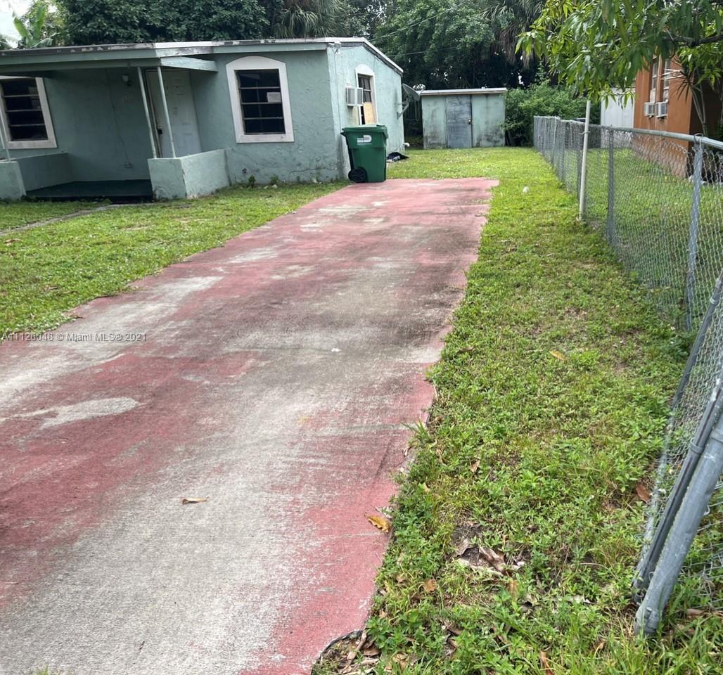 1910 Service Rd, Opa-Locka FL 33054 photo 2