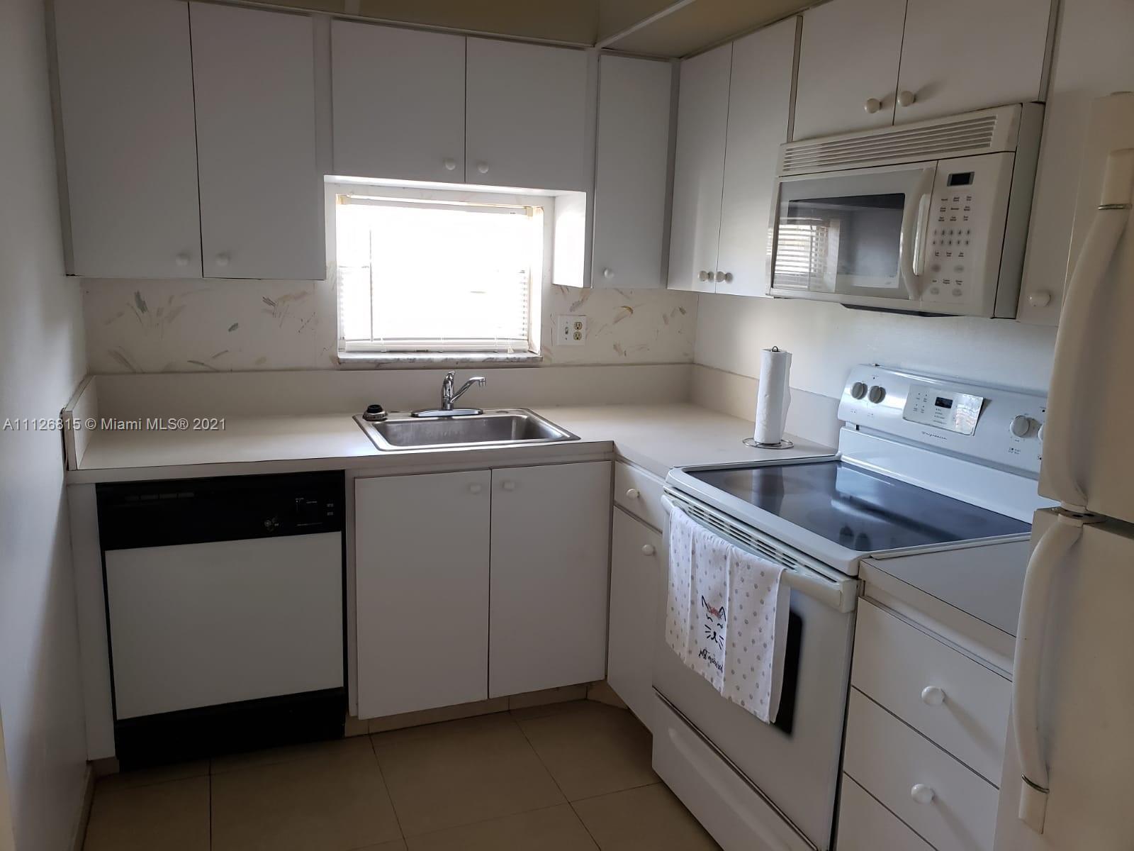 681 S Hollybrook Dr # 206, Pembroke Pines FL 33025 photo 2