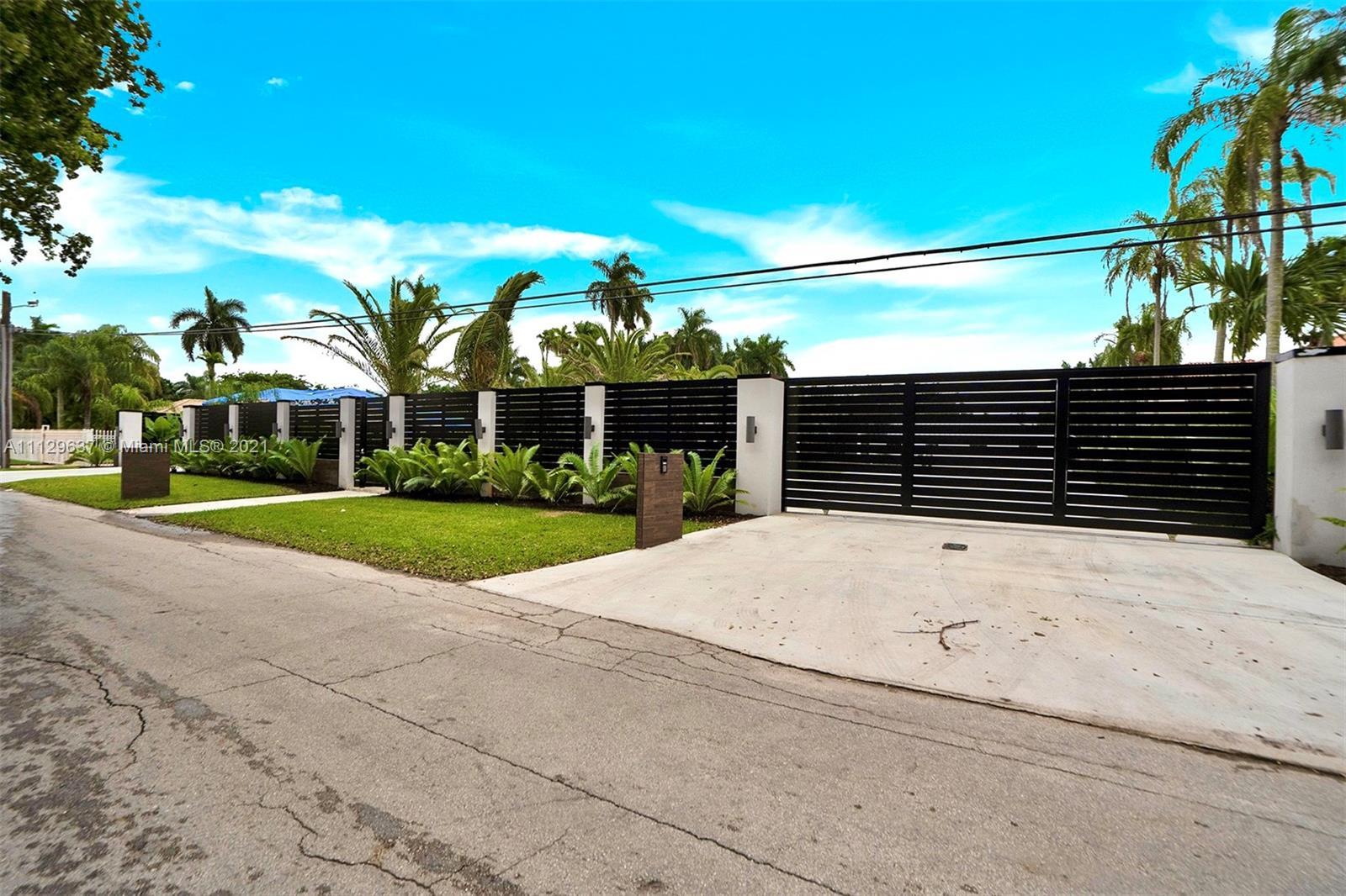 280 NE 156th St, Miami FL 33162 photo 3