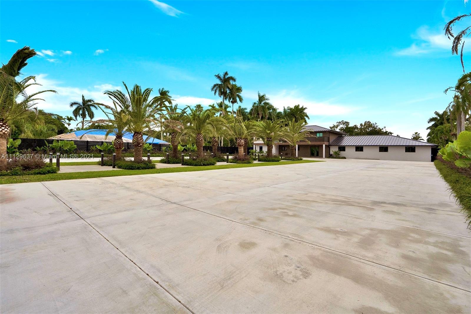 280 NE 156th St, Miami FL 33162 photo 5