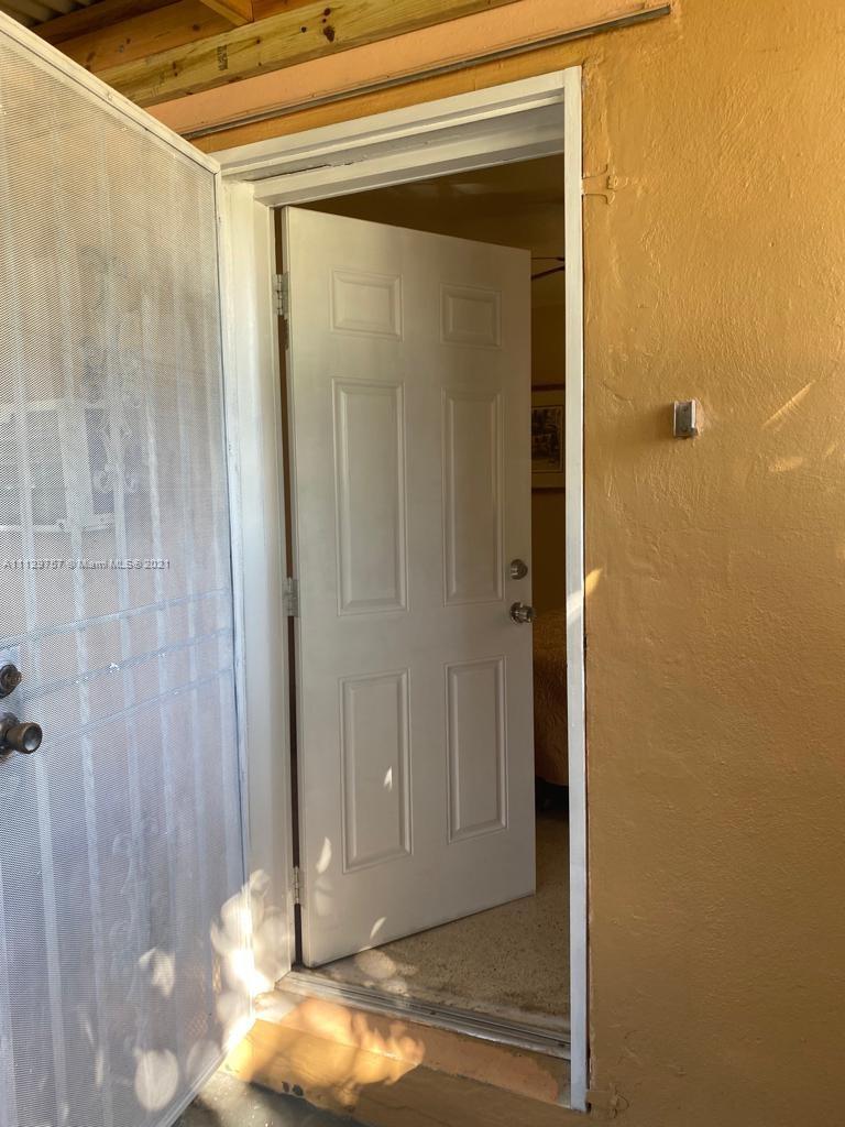 1101 NE 151st St, North Miami Beach FL 33162 photo 3
