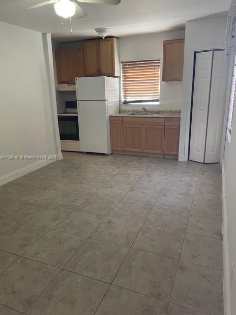 Hallandale Beach, FL 33009 photo 4