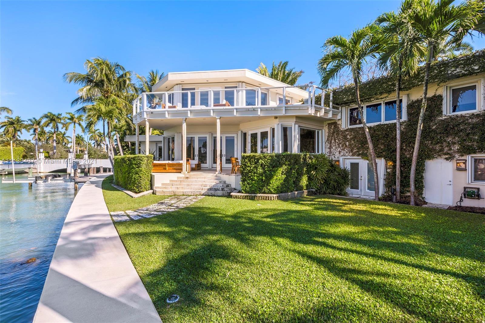 6500 N Bay Rd, Miami Beach FL 33141 photo 2