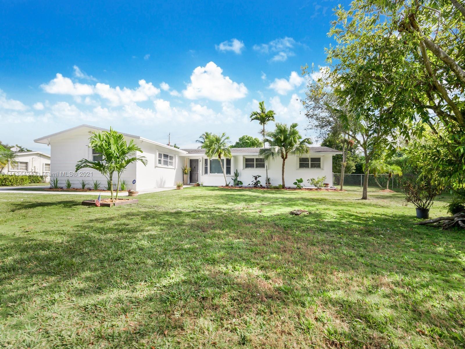 15025 SW 82nd Ave, Palmetto Bay FL 33158 photo 2