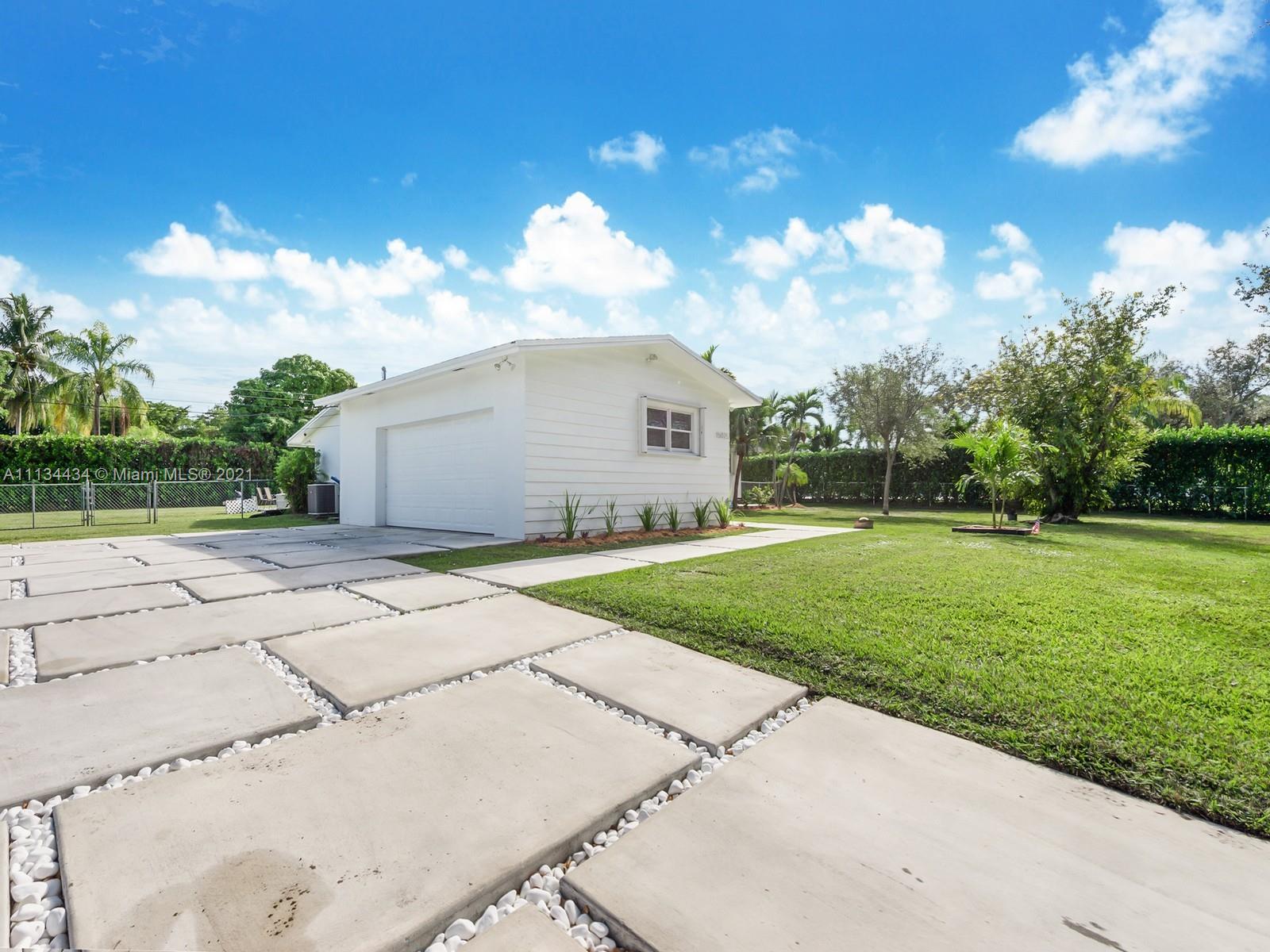 15025 SW 82nd Ave, Palmetto Bay FL 33158 photo 3