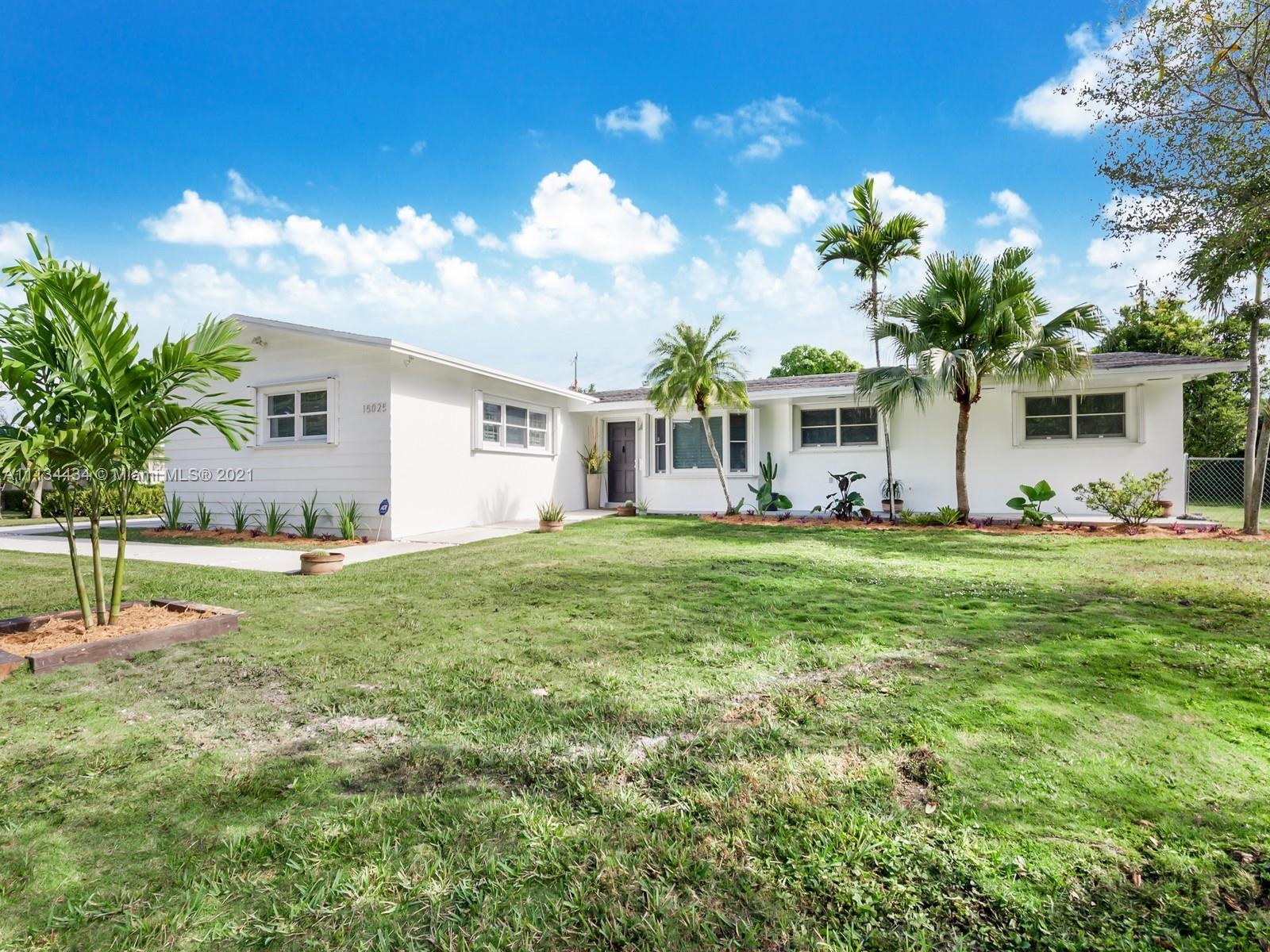 15025 SW 82nd Ave, Palmetto Bay FL 33158