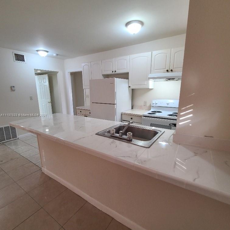 14250 NW 22nd Ave # 4, Opa-Locka FL 33054 photo 5