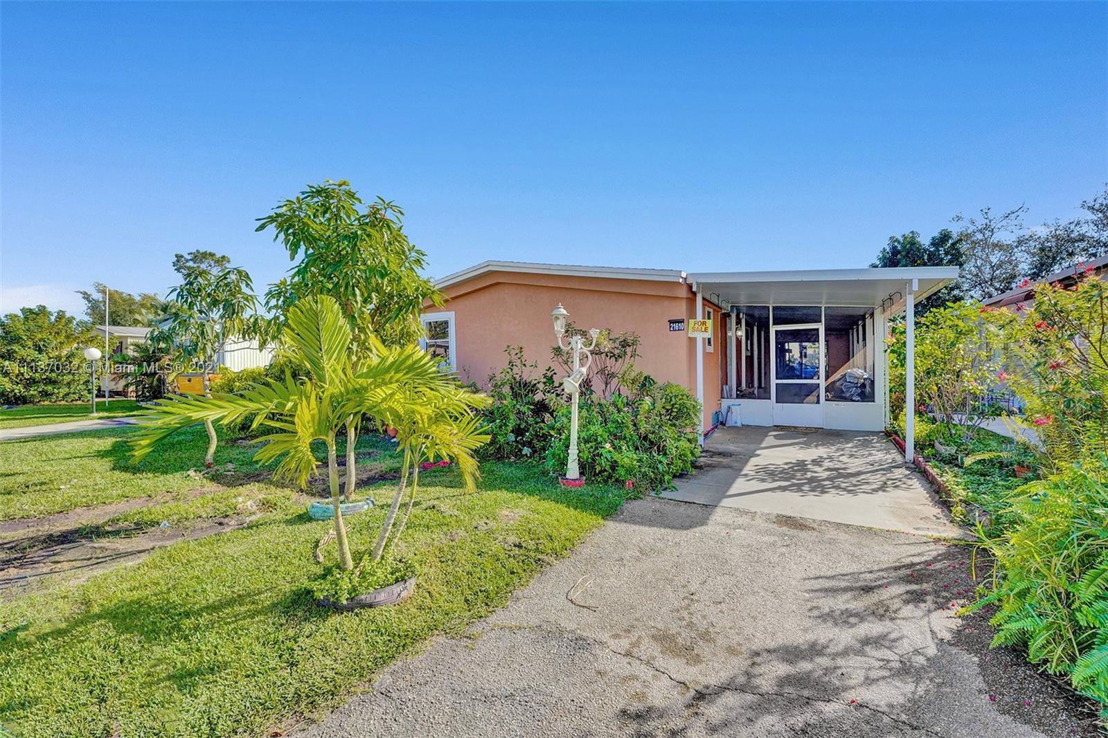 21610 NW 7th Ct, Pembroke Pines FL 33029 photo 4