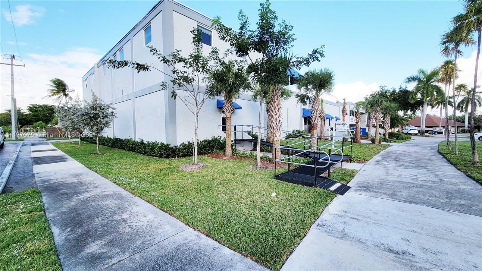 3911 Hollywood Blvd # 106, Hollywood FL 33021