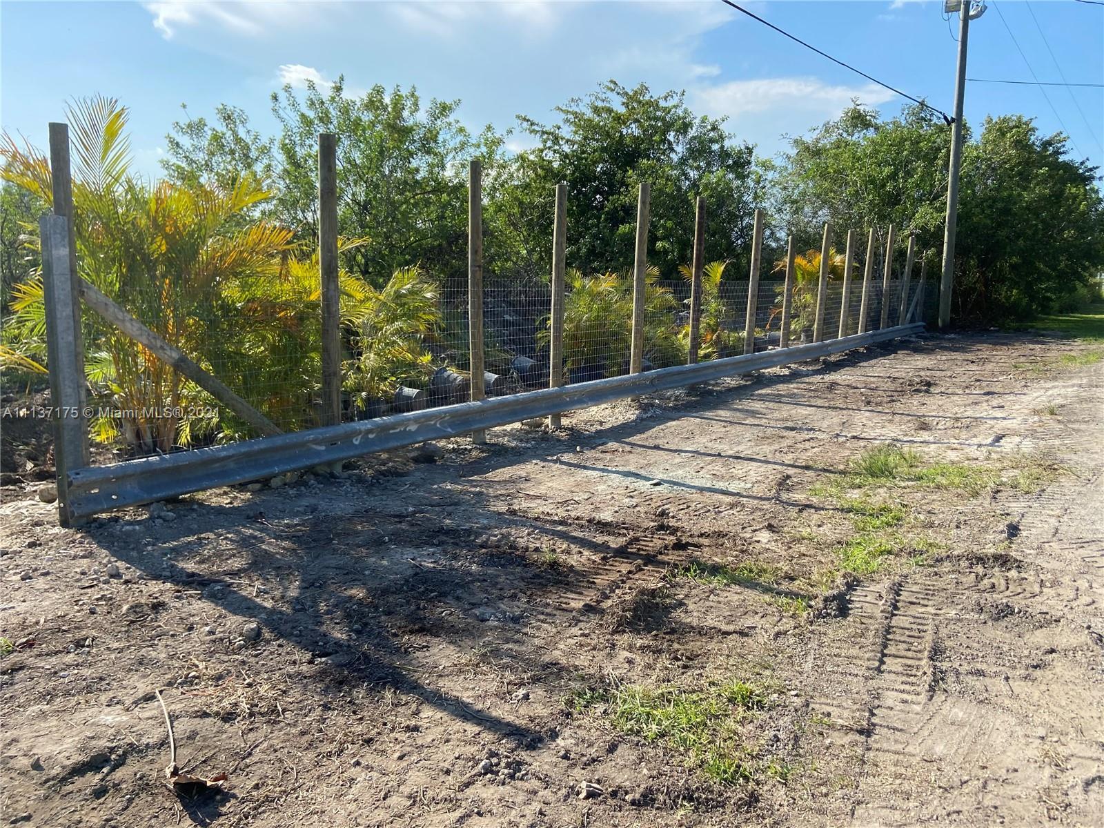 18505 SW 253, Homestead FL 33031 photo 3