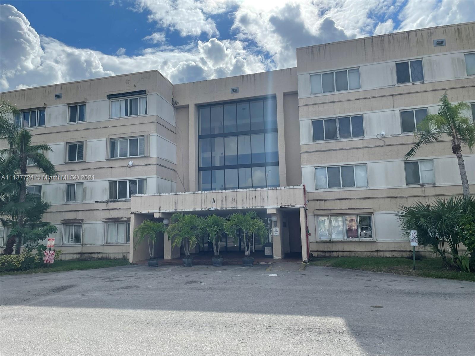 14830 Naranja Lakes Blvd, Homestead FL 33032
