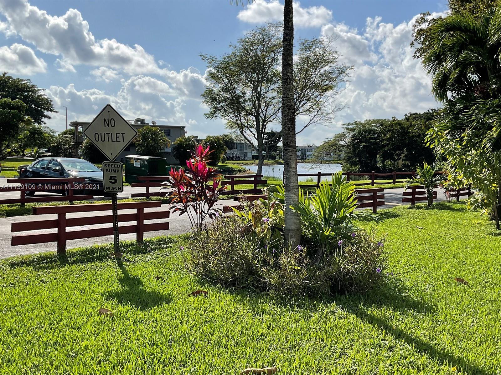 175 NE 203rd Ter # 15, Miami Gardens FL 33179 photo 2