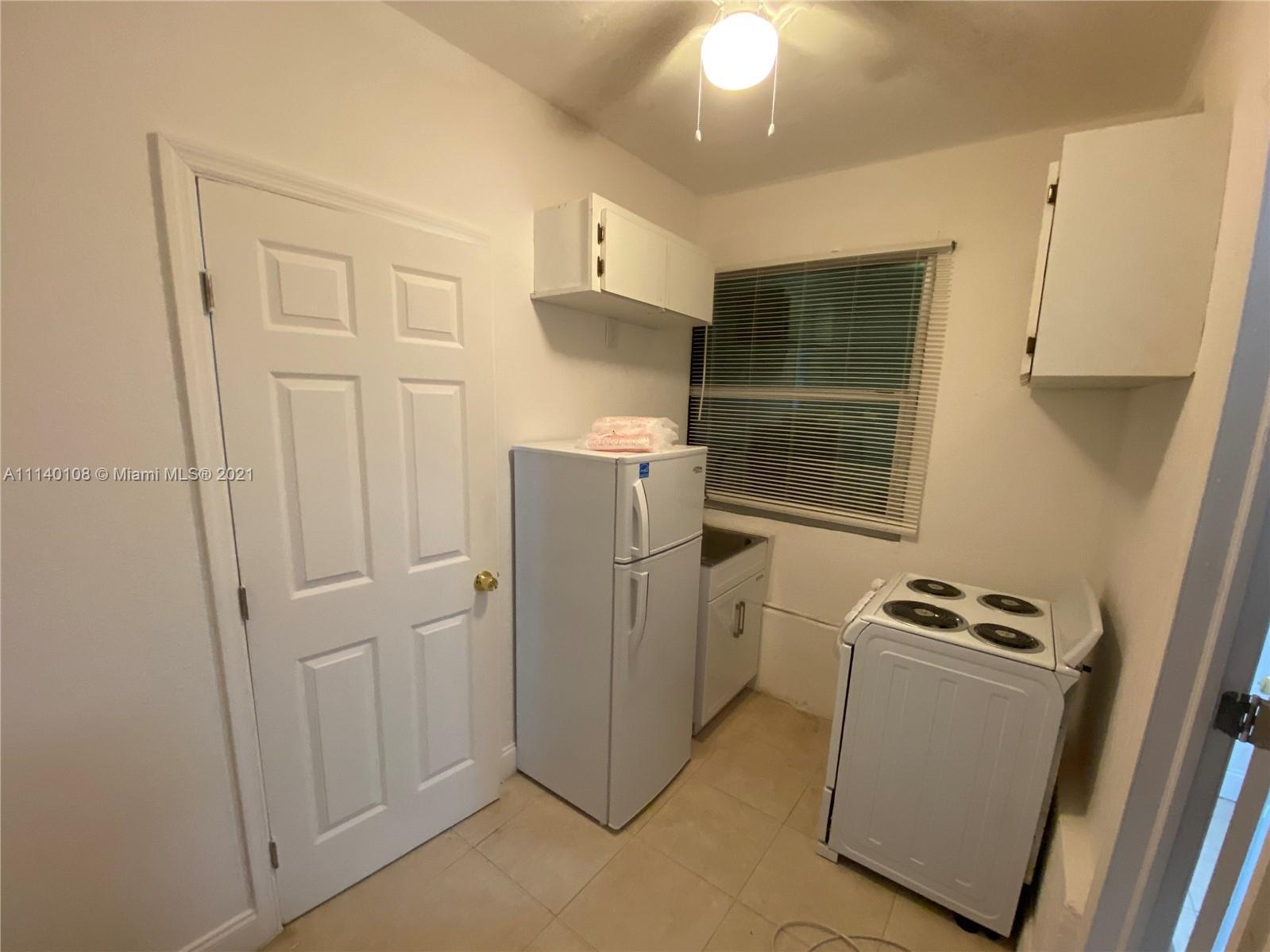 8323 NW 26th St # B, Sunrise FL 33322