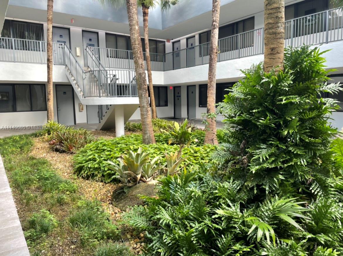 Miami, FL 33144 photo 3
