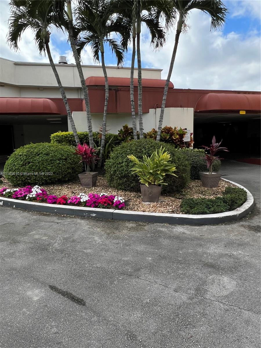 820 S Hollybrook Dr # 106, Pembroke Pines FL 33025 photo 5