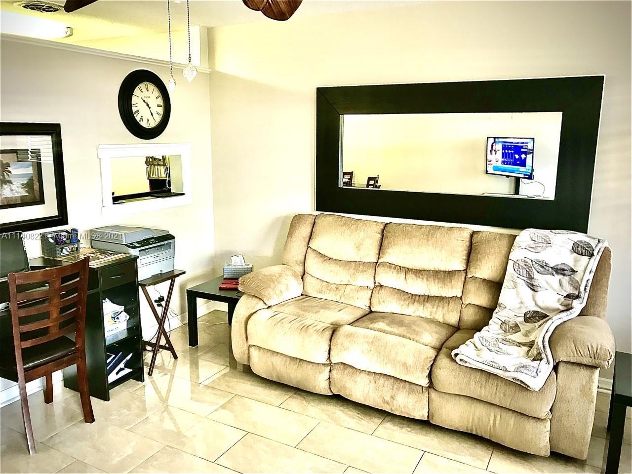 Hallandale Beach, FL 33009 photo 3