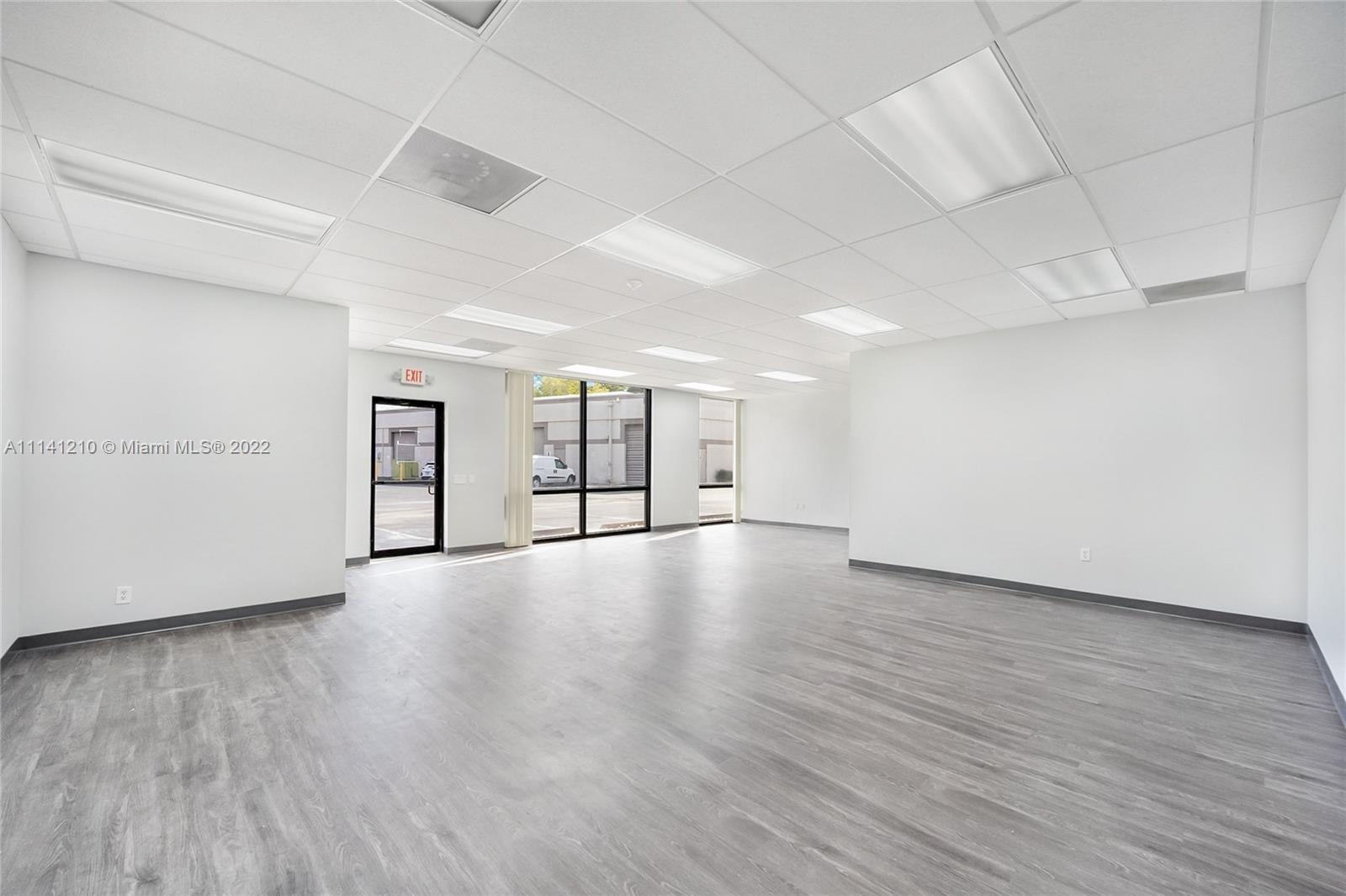 5420 NW 33rd Ave # 10, Fort Lauderdale FL 33309 photo 2