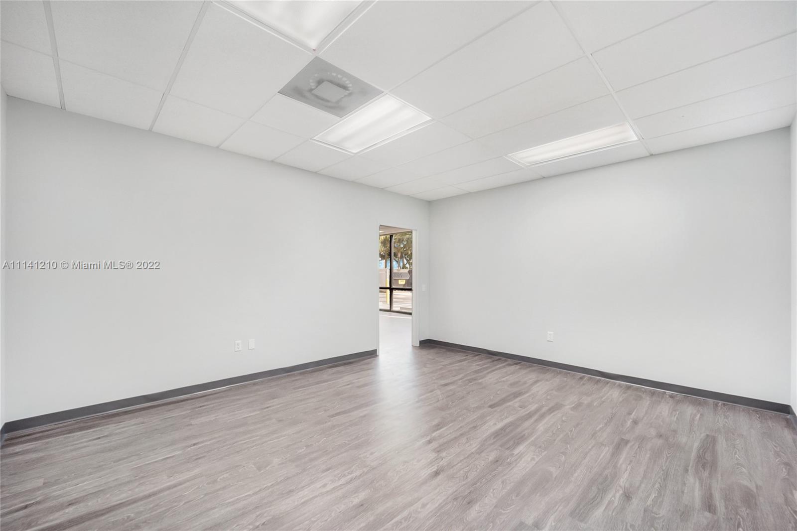 5420 NW 33rd Ave # 10, Fort Lauderdale FL 33309 photo 3