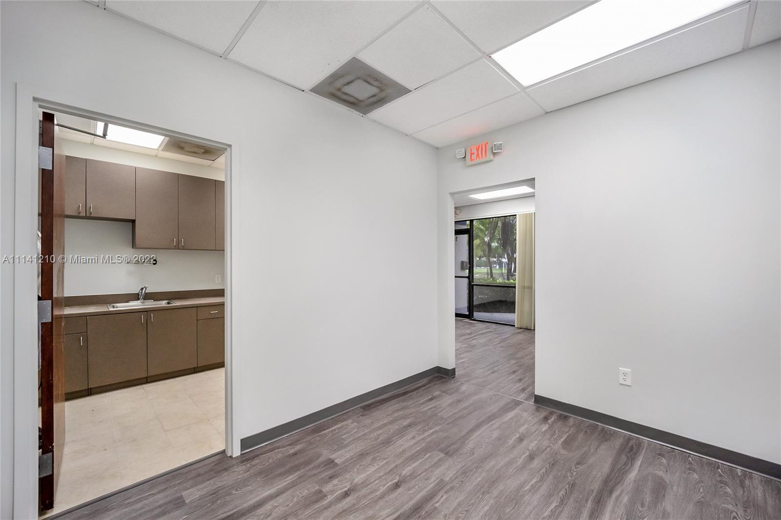 5420 NW 33rd Ave # 10, Fort Lauderdale FL 33309 photo 5