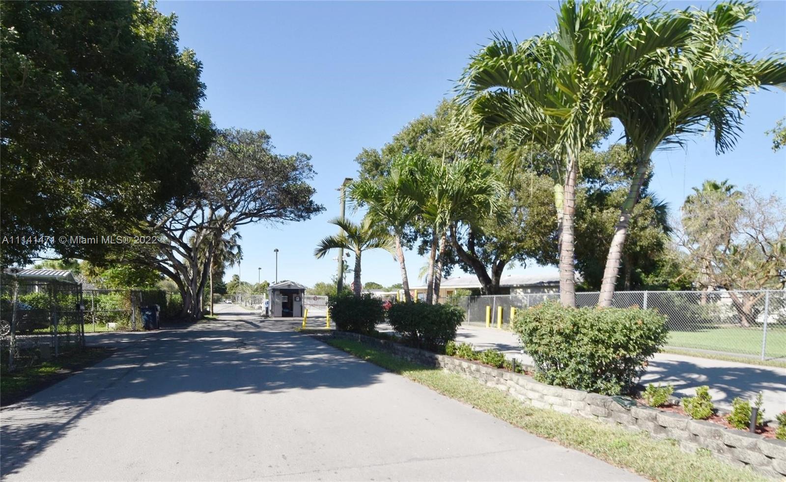 19800 SW 180th Ave #272, Miami FL 33187 photo 2