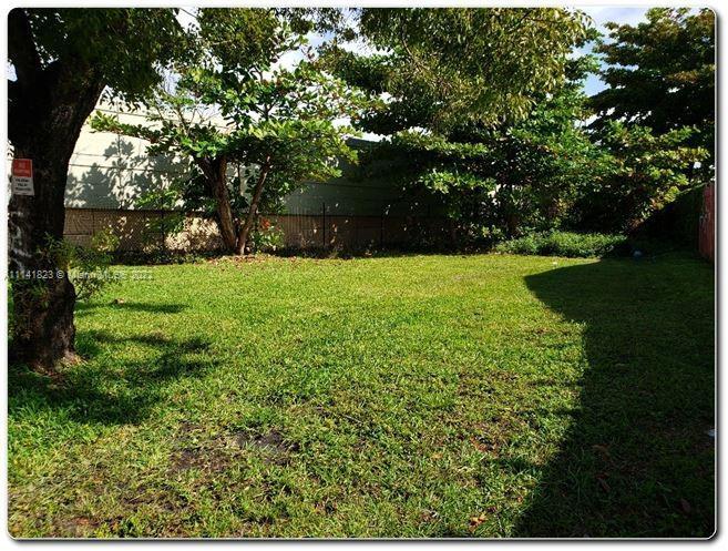 1255 NW 33rd Ave, Miami FL 33125 photo 3
