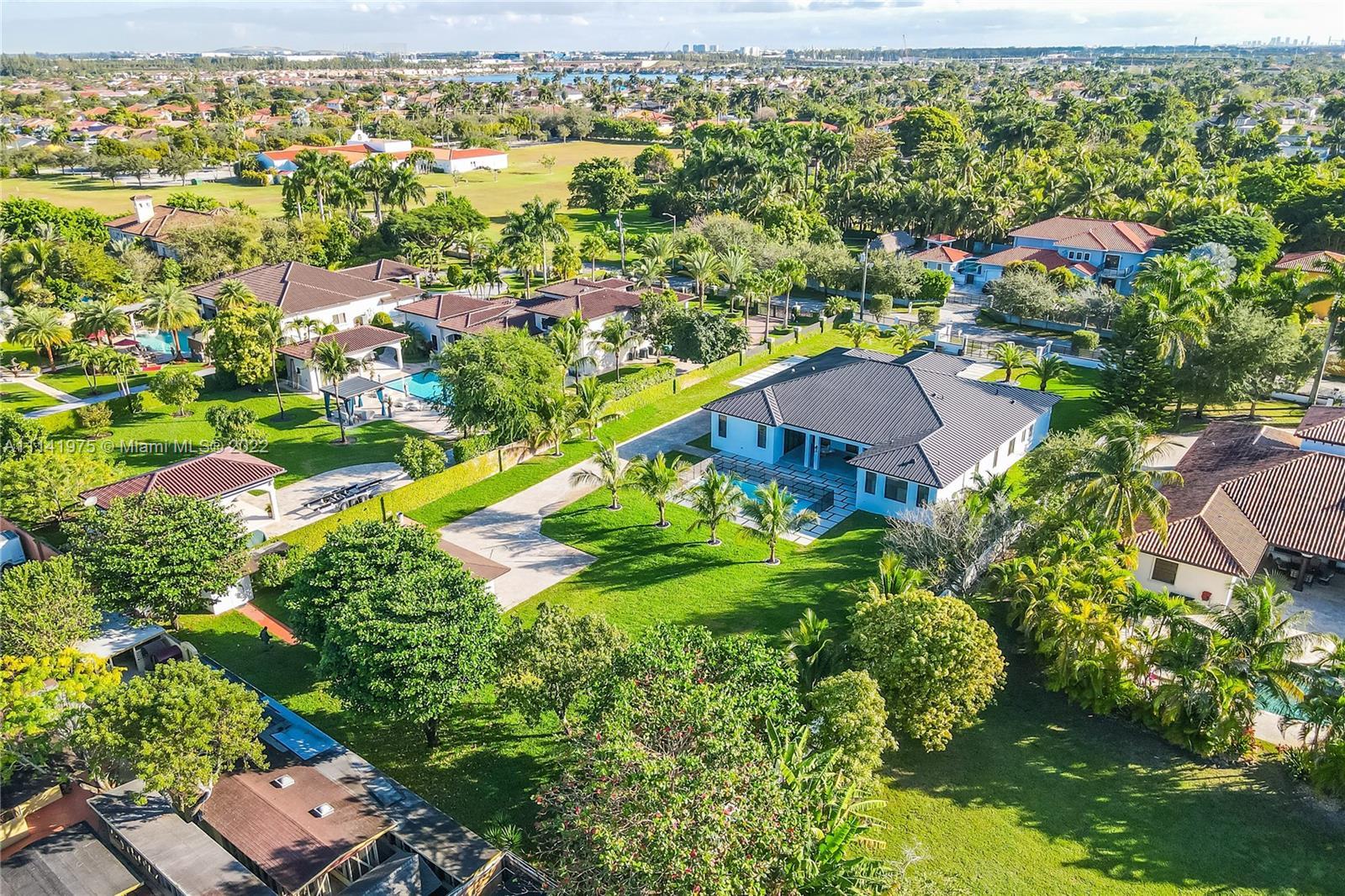 250 NW 129th Ave, Miami FL 33182 photo 5