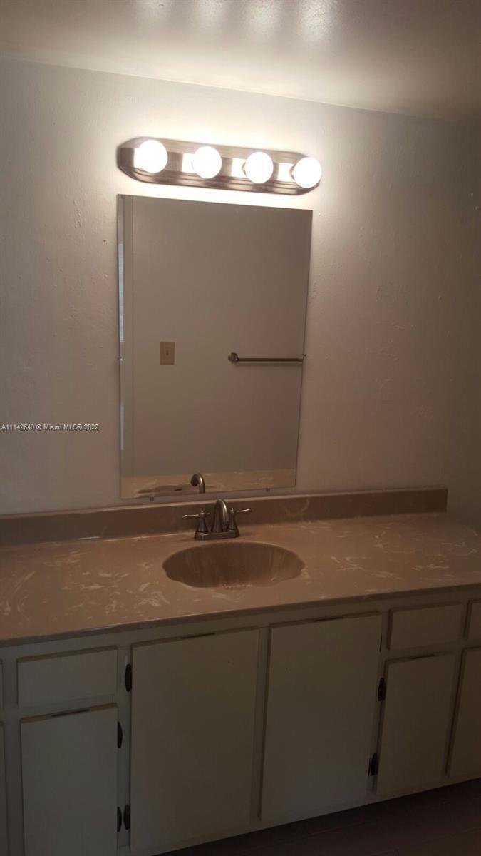 8005 Lake Dr # 309, Doral FL 33166 photo 4