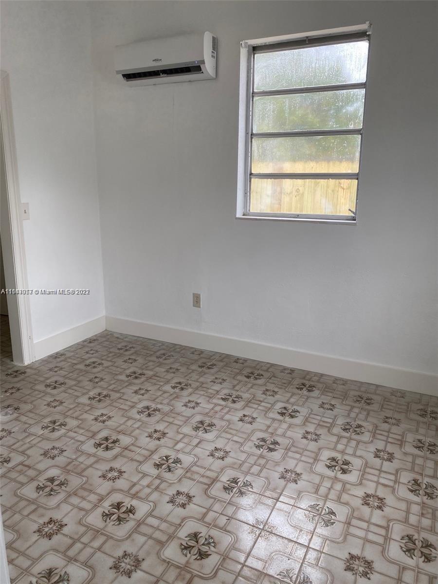 641 E 19th St, Hialeah FL 33013