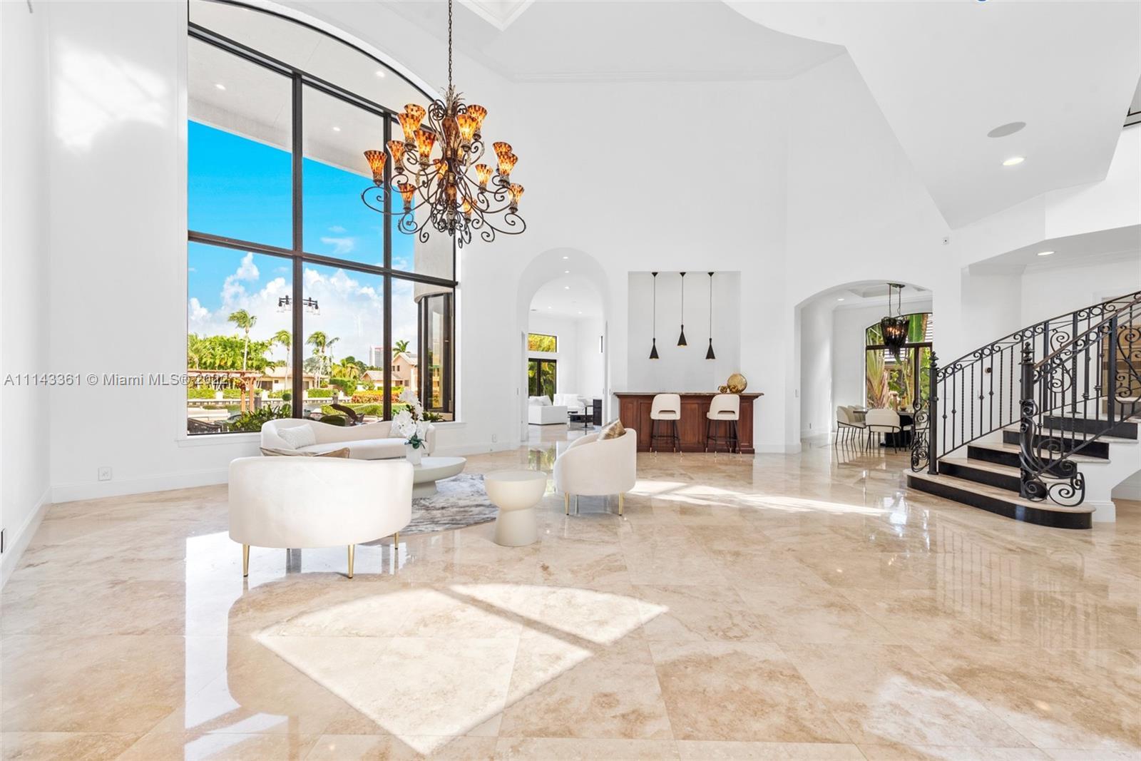 318 Holiday Dr, Hallandale Beach FL 33009 photo 5