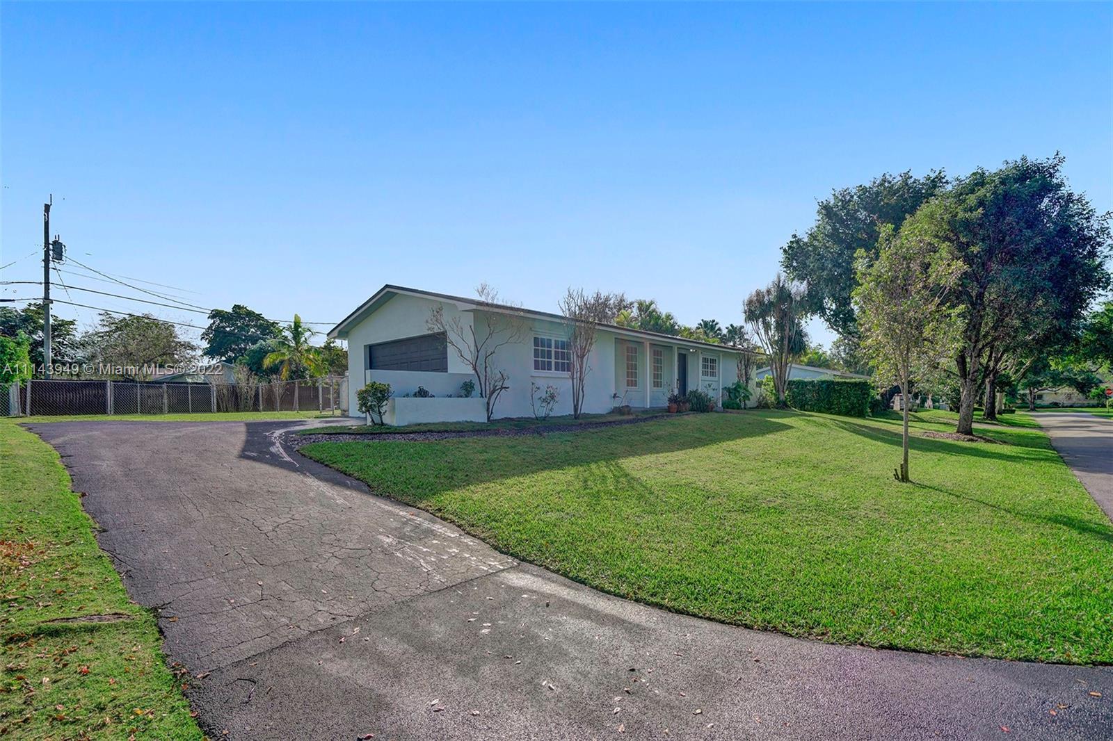 15001 SW 81st Ave, Palmetto Bay FL 33158 photo 2