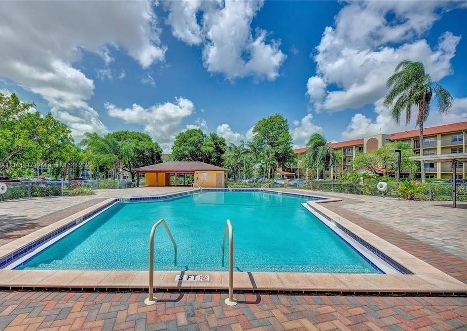 Pembroke Pines, FL 33027 photo 5