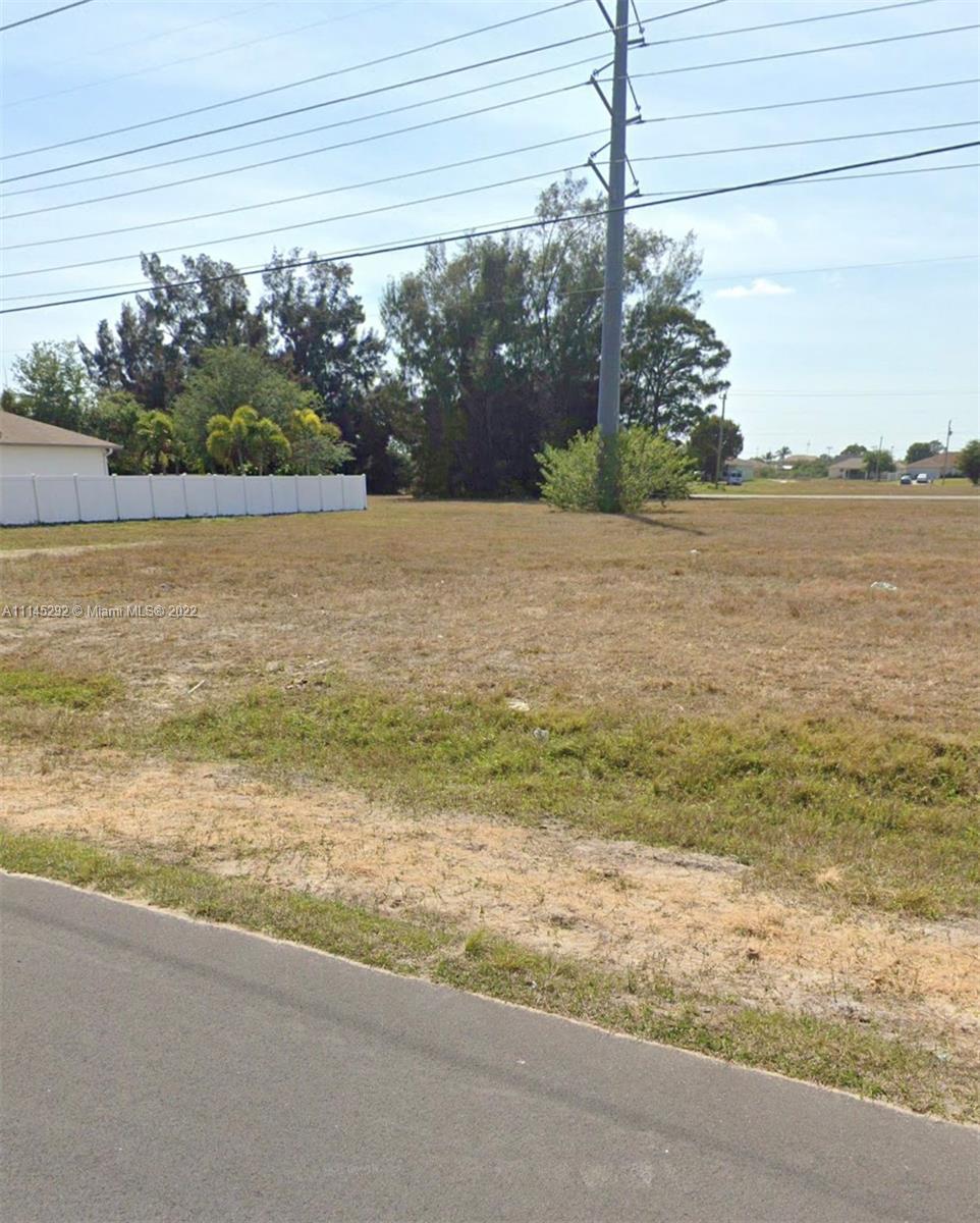 210 sw 24th ave, Cape Coral FL 33991 photo 3