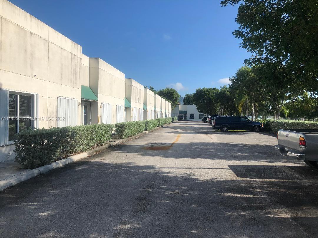 17304 Walker Ave # 106, Miami FL 33157 photo 2