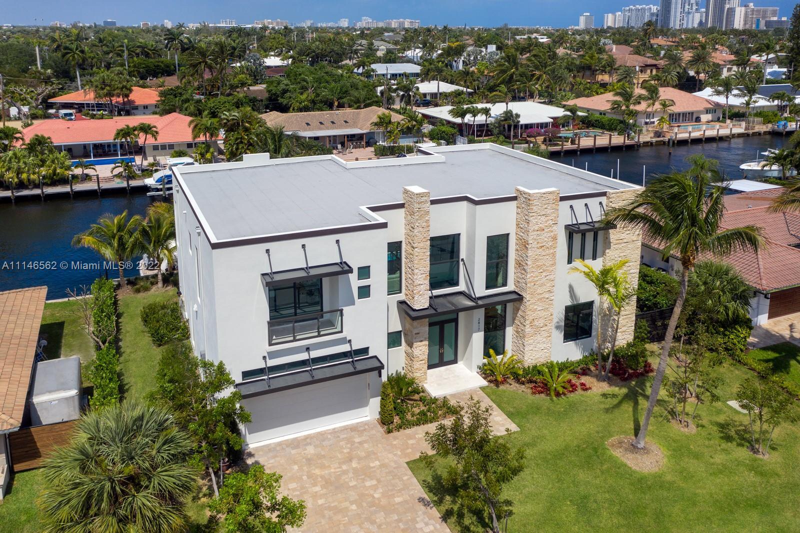 2817 NE 35th St, Fort Lauderdale FL 33306 photo 2