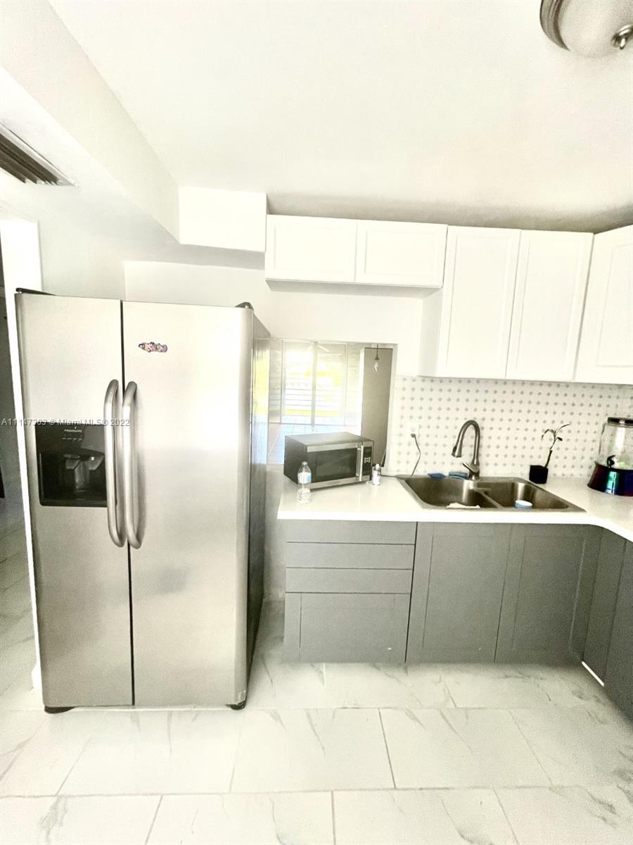 1351 NE 191st St # E203, Miami FL 33179 photo 5