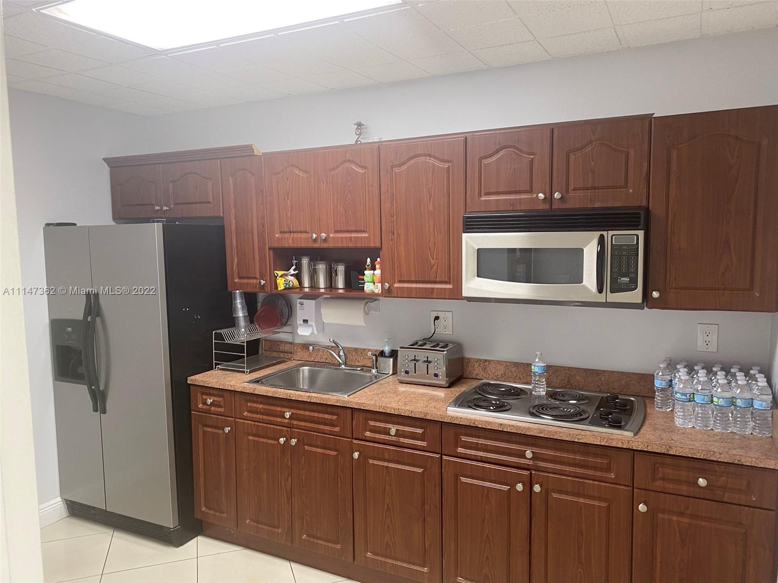 2801 Greene St # 18, Hollywood FL 33020 photo 5