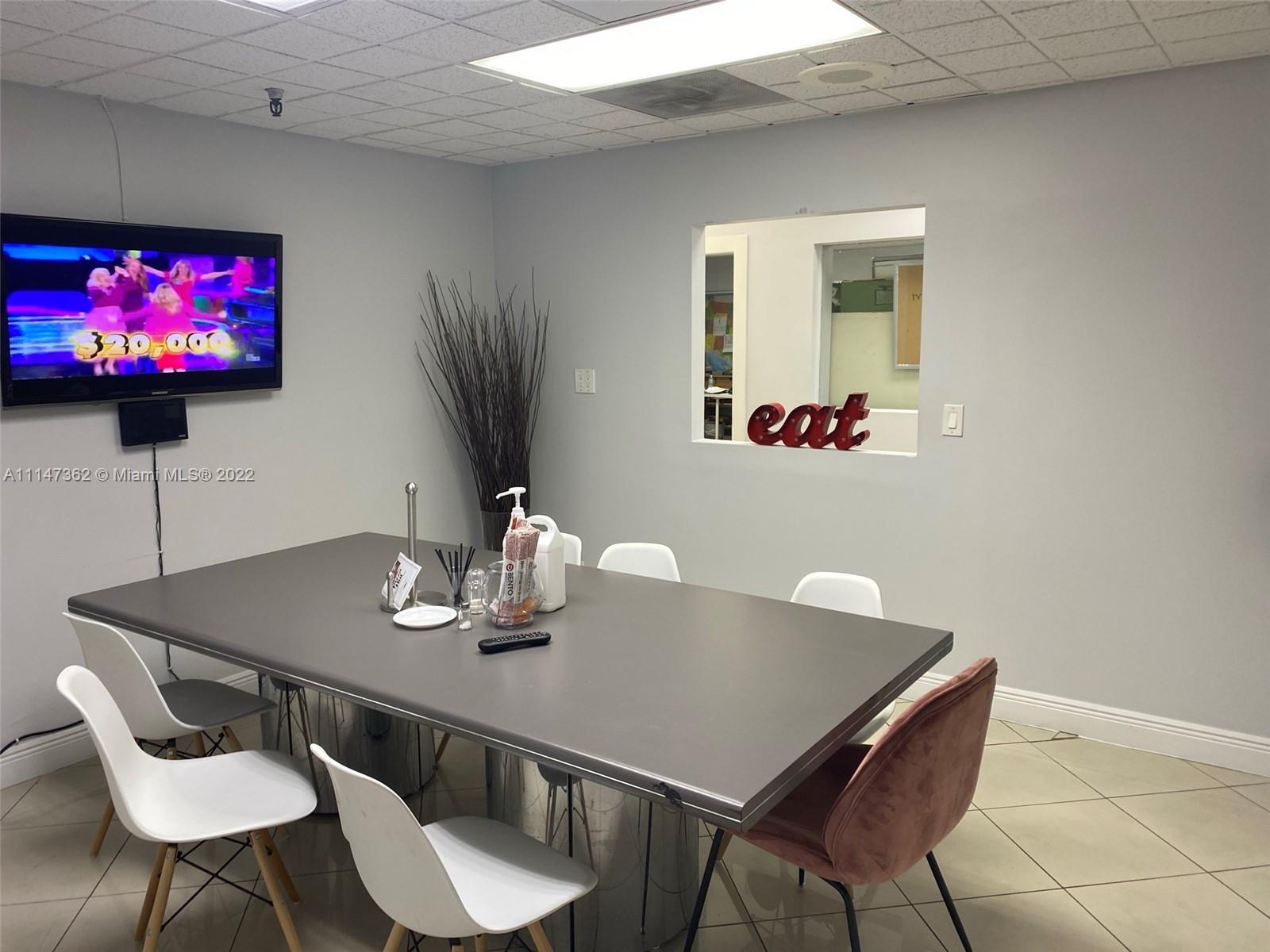 2801 Greene St # 18, Hollywood FL 33020 photo 4