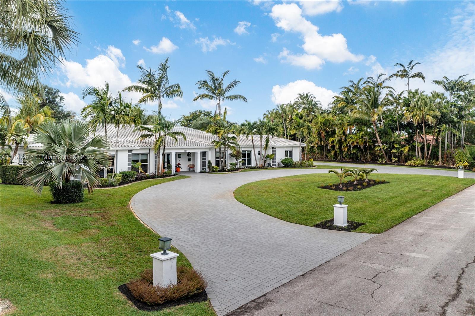5207 White Oak Ln, Tamarac FL 33319 photo 5