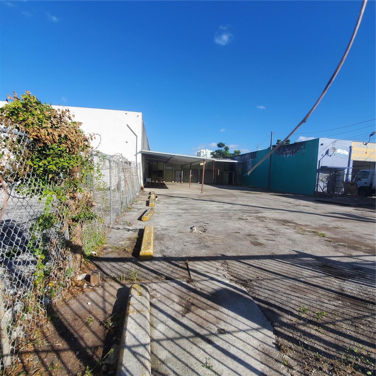 1755 NW 21st Ter, Miami FL 33142 photo 5