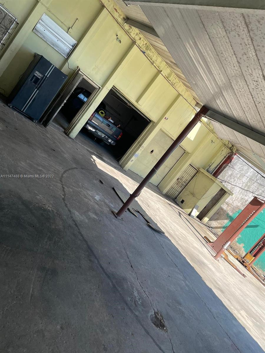 1755 NW 21st Ter, Miami FL 33142 photo 4