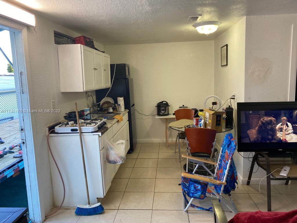 13165 SW 10 TER, Miami FL 33184 photo 2