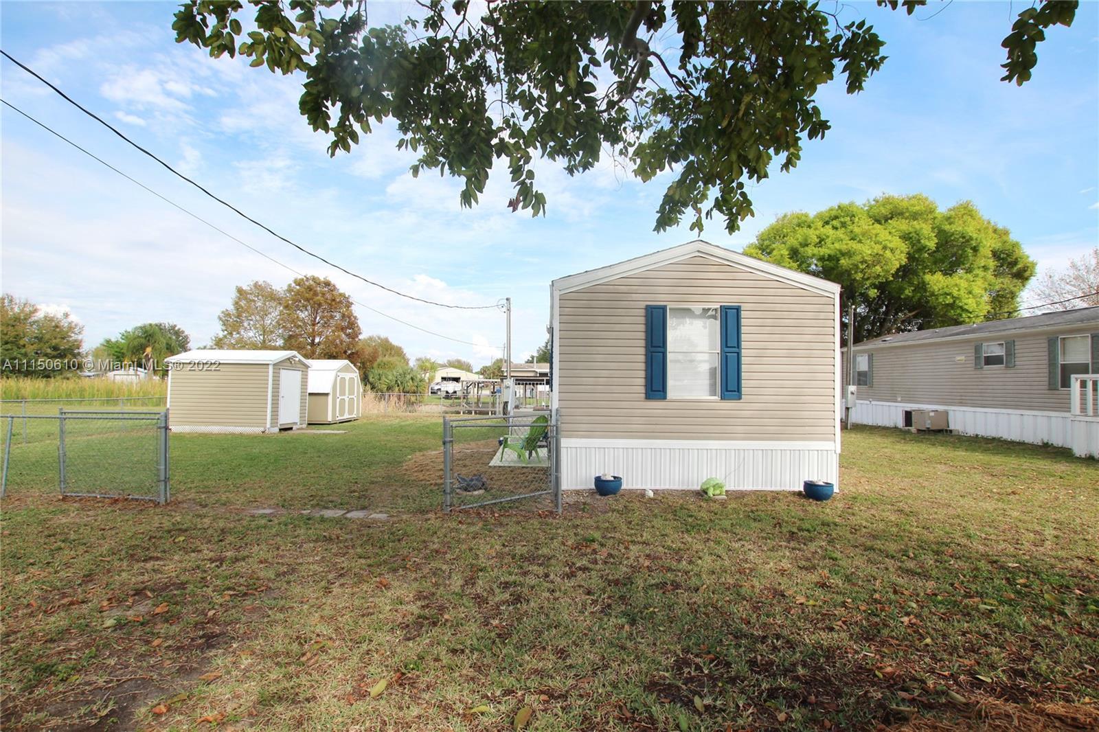 1367 Lake Drive West, Other City - In The State Of Florida FL 34974 photo 3