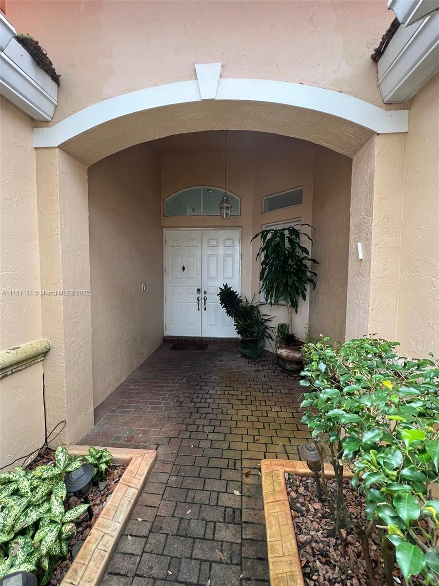 5283 SW 33rd Way, Hollywood FL 33023 photo 4
