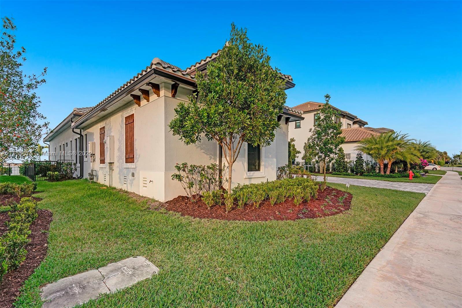 12435 S Parkland Bay Trl, Parkland FL 33076 photo 2