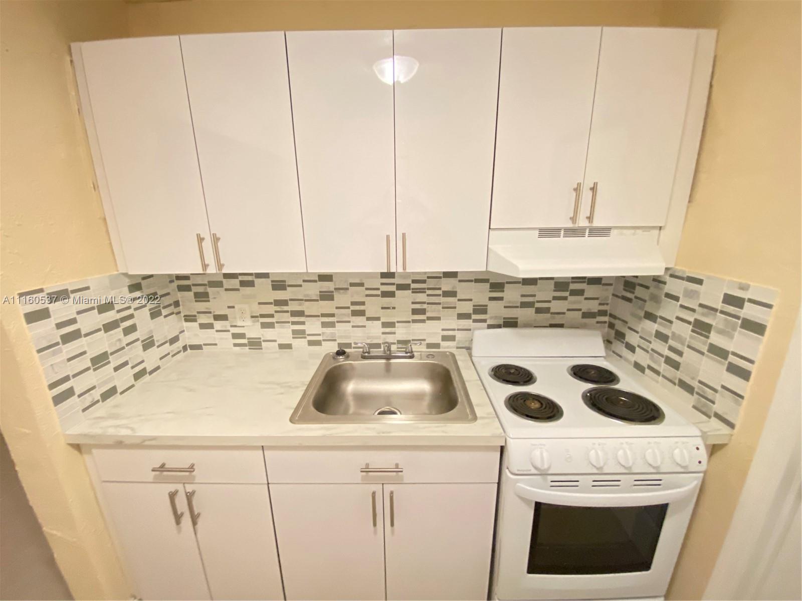 172 NW 12th St # 5, Miami FL 33136 photo 4