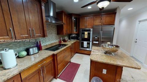 2490 NE 22nd St, Pompano Beach FL 33062 photo 4
