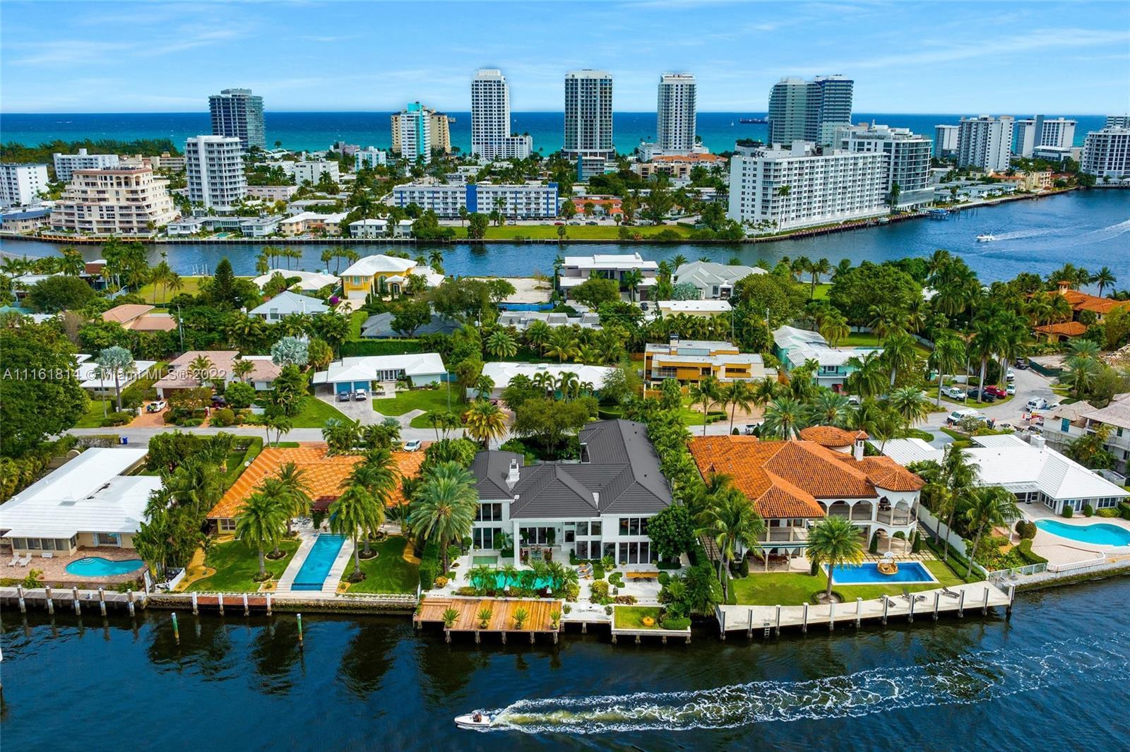 555 Middle River Dr, Fort Lauderdale FL 33304 photo 2