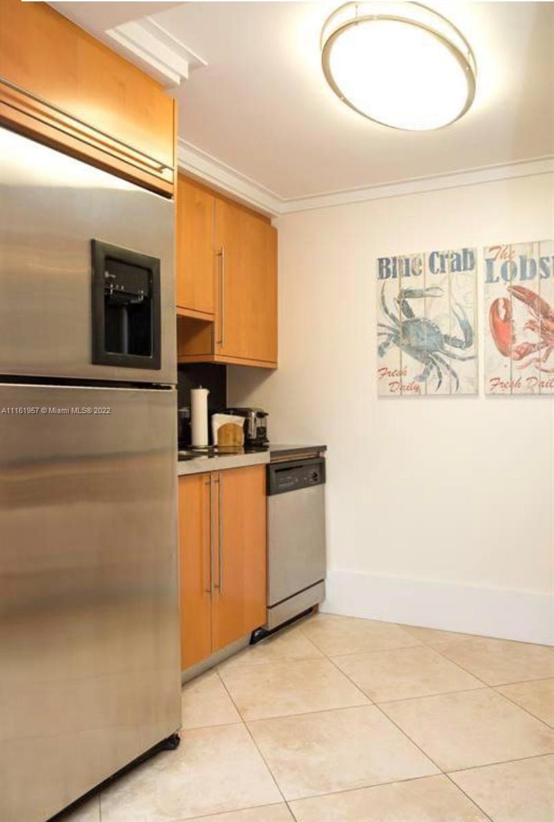 6365 Collins Ave # 2409, Miami Beach FL 33141
