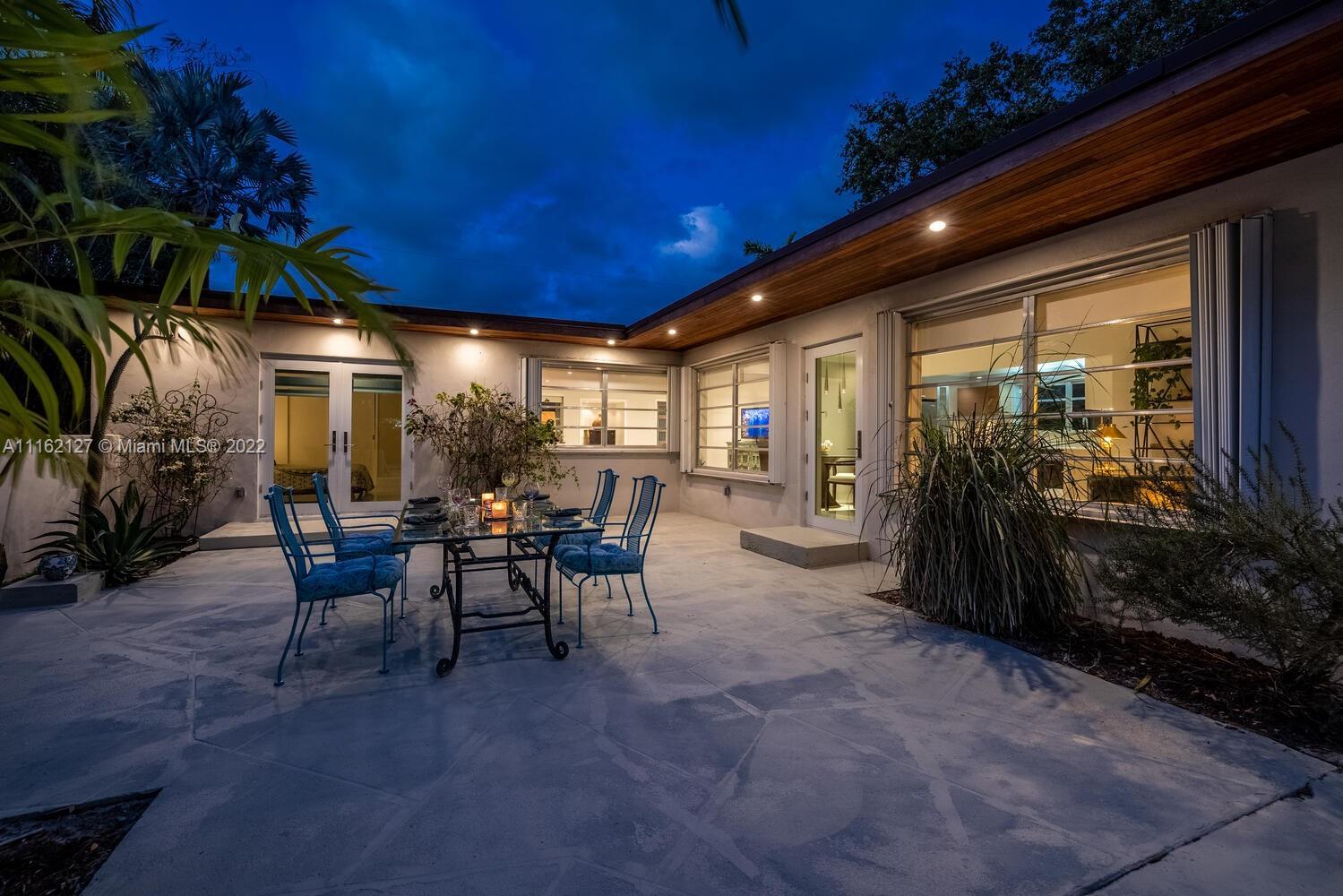 54 NW 152 St, Miami FL 33169 photo 3