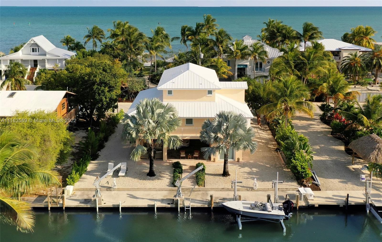 150 Columbus Dr, Islamorada FL 33136